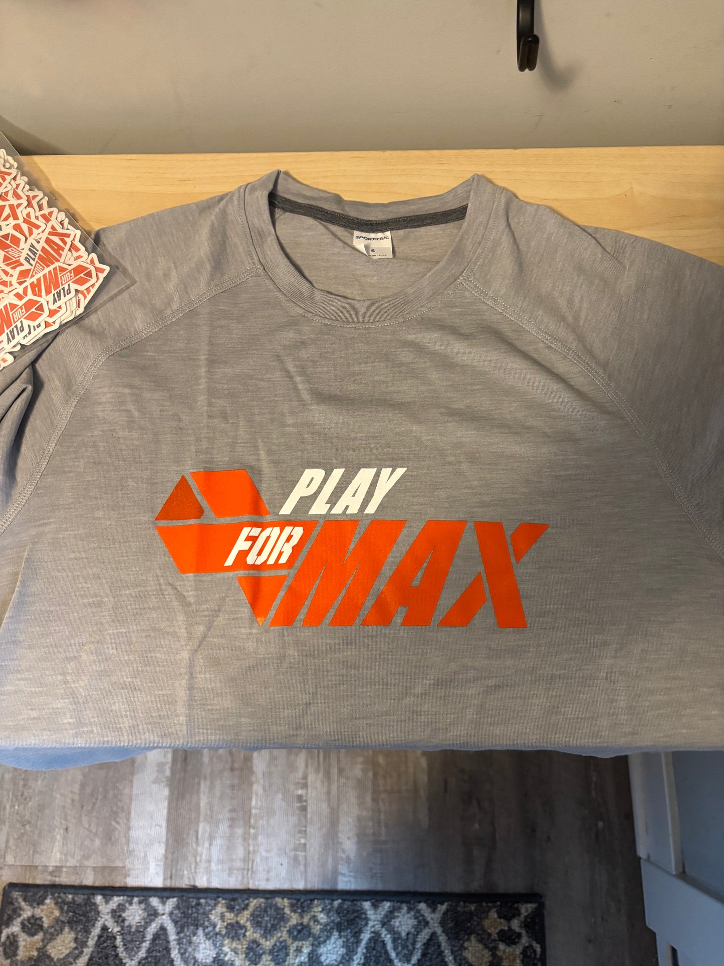 Play for Max T-Shirt